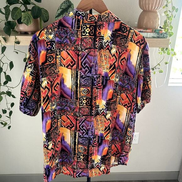 IOIO Womens Unique Vintage Rayon Shirt S Abstract Tribal Print Button Up Boho - Picture 2 of 8